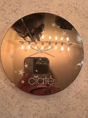 Ciaté London Glo to highlighter in Starburst. New!!